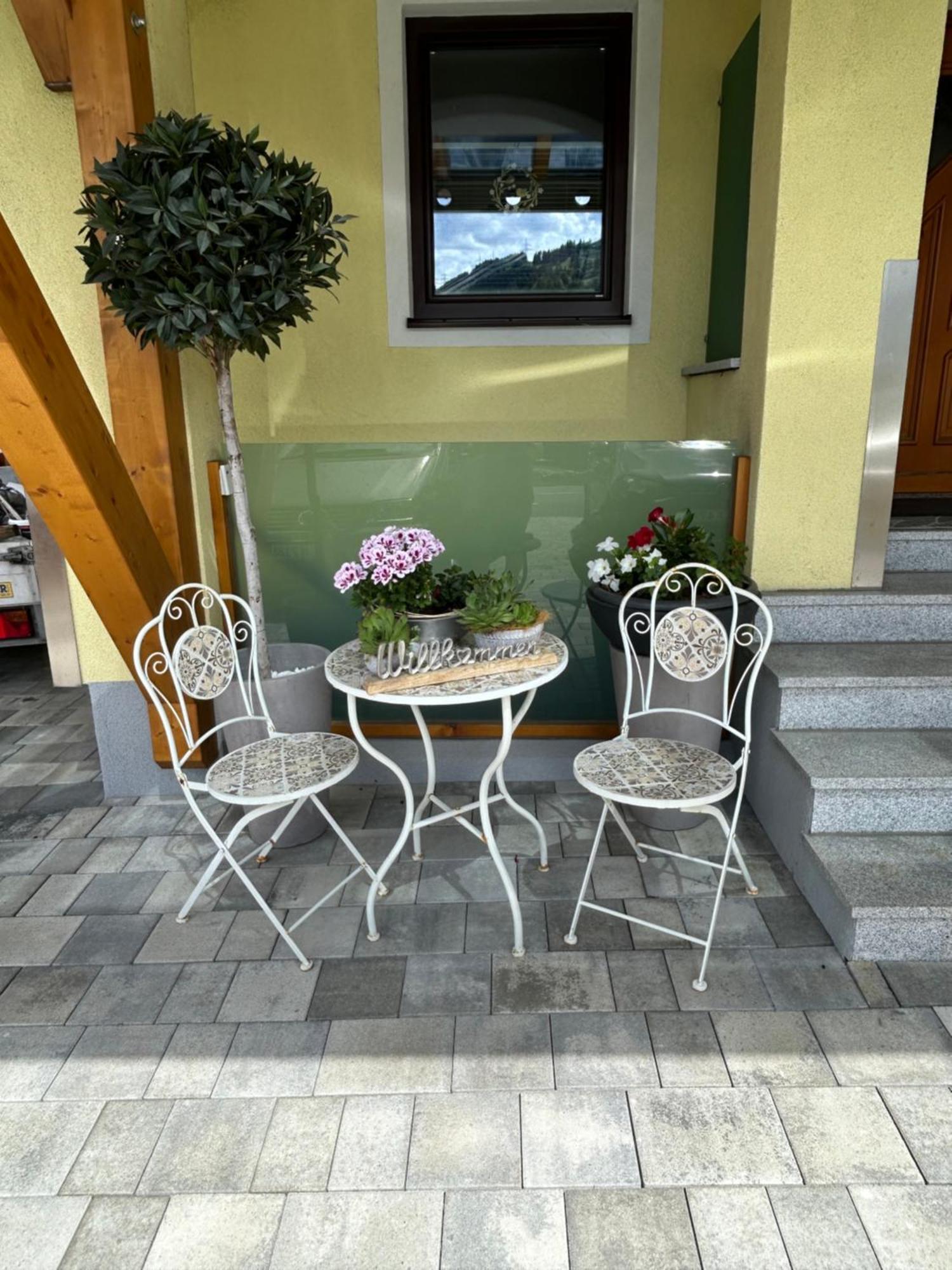 Haus Laubreuter Kaprun Exterior foto