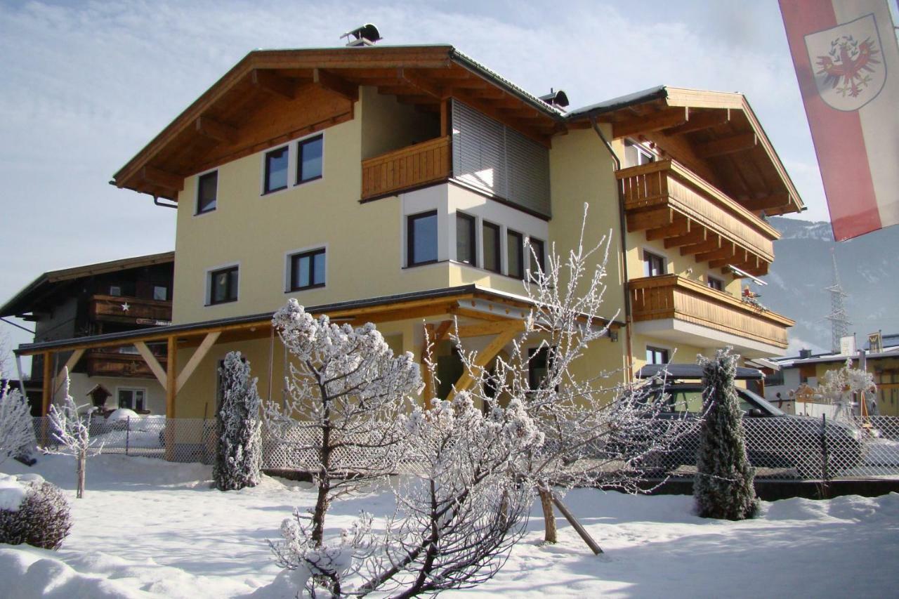 Haus Laubreuter Kaprun Exterior foto